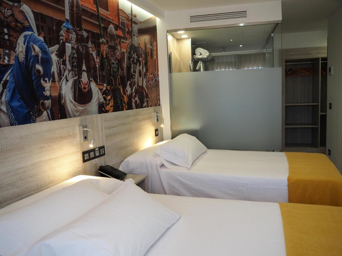 Hostal Don Suero De Quinones Hospital de Órbigo 외부 사진