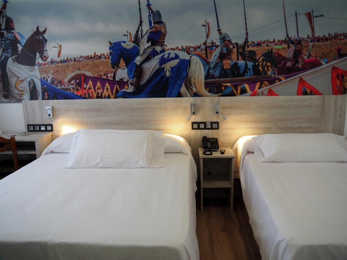 Hostal Don Suero De Quinones Hospital de Órbigo 외부 사진