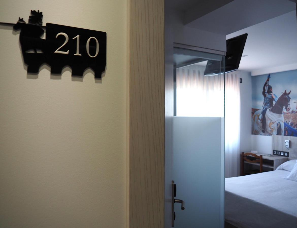 Hostal Don Suero De Quinones Hospital de Órbigo 외부 사진