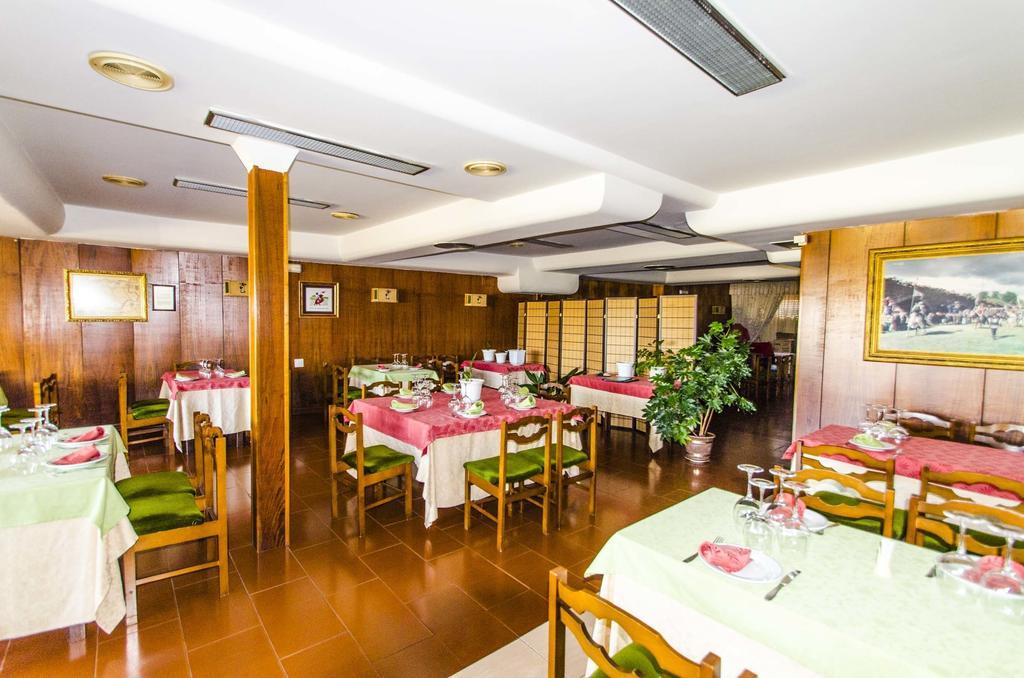Hostal Don Suero De Quinones Hospital de Órbigo 외부 사진