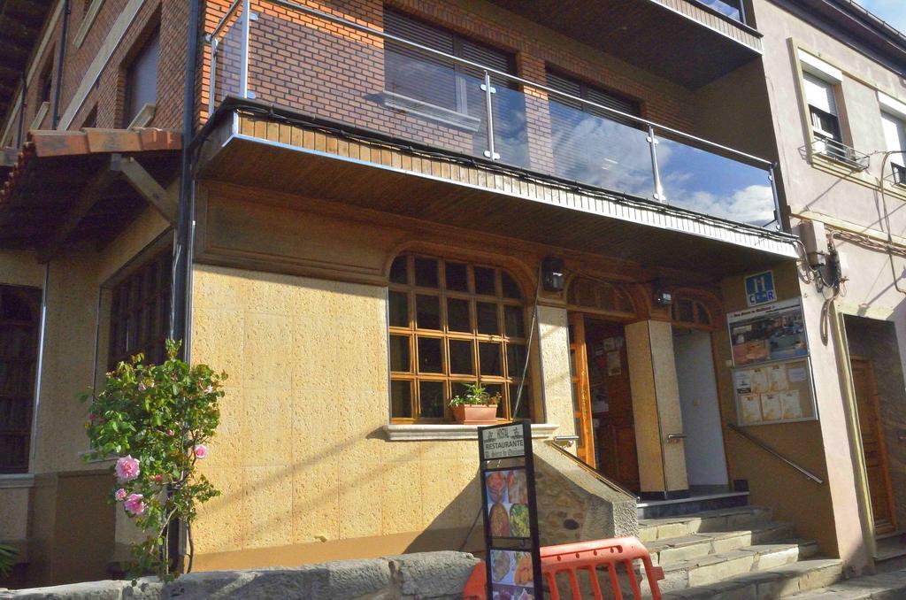 Hostal Don Suero De Quinones Hospital de Órbigo 외부 사진